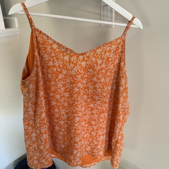 Old navy spaghetti strap top with cute buttons - Picture 2 of 4